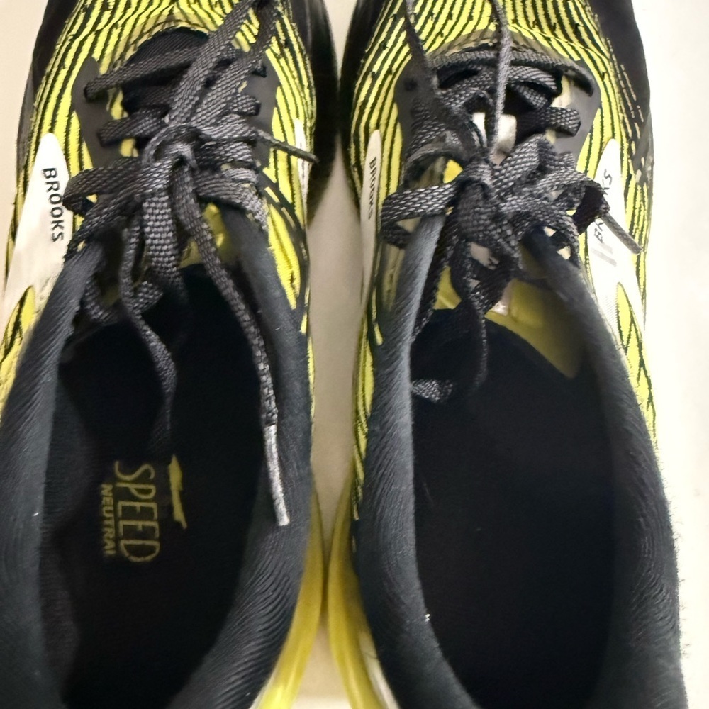Brooks Hyperion Max men size 8.5 Running Shoe - Black & Yellow - Picture 8 of 9